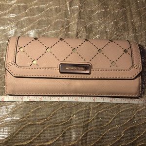 GORGEOUS EUC Michael Kors blush and gold wallet!